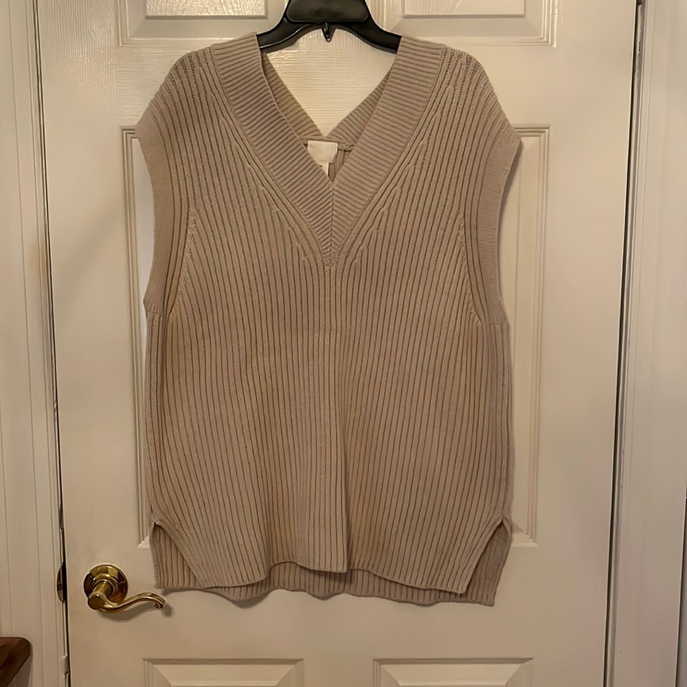 H&M sweater vest